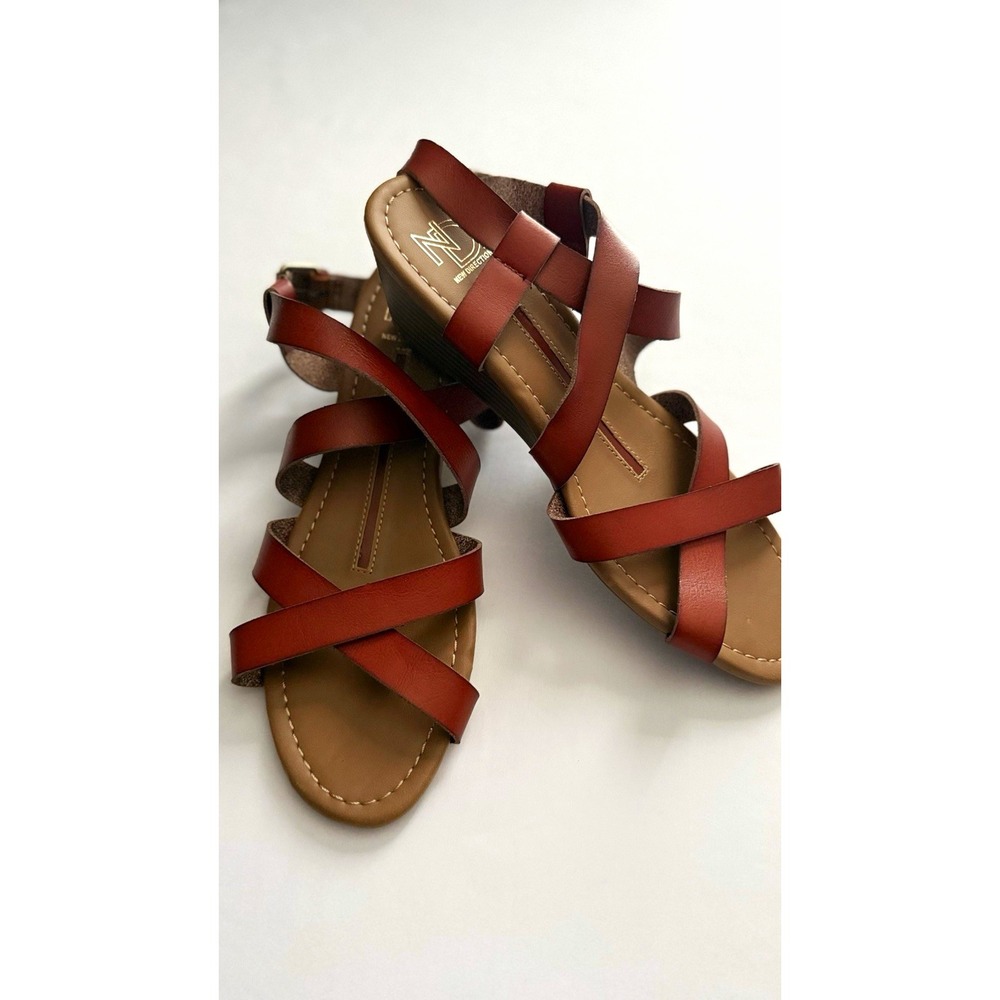 New Direction Women's Brown Strappy Wedge Sandals Buckle Ankle Strap Sz 10